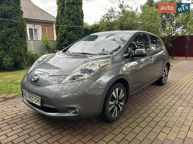 2014 nissan leaf