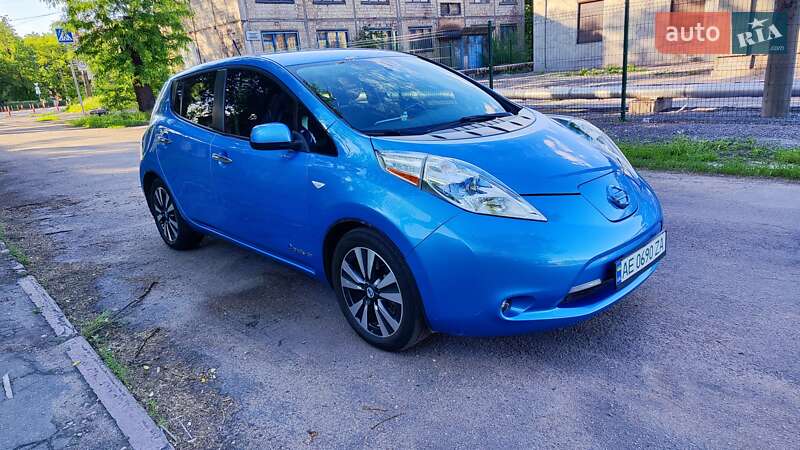 2014 nissan leaf