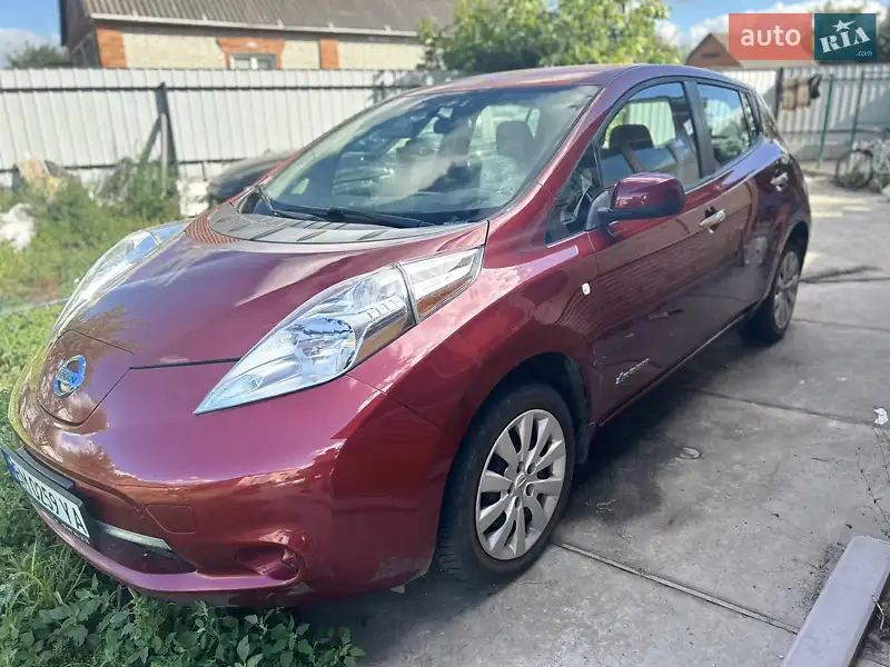 2014 nissan leaf