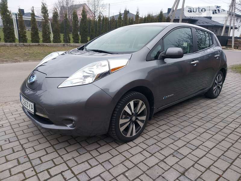 2014 nissan leaf