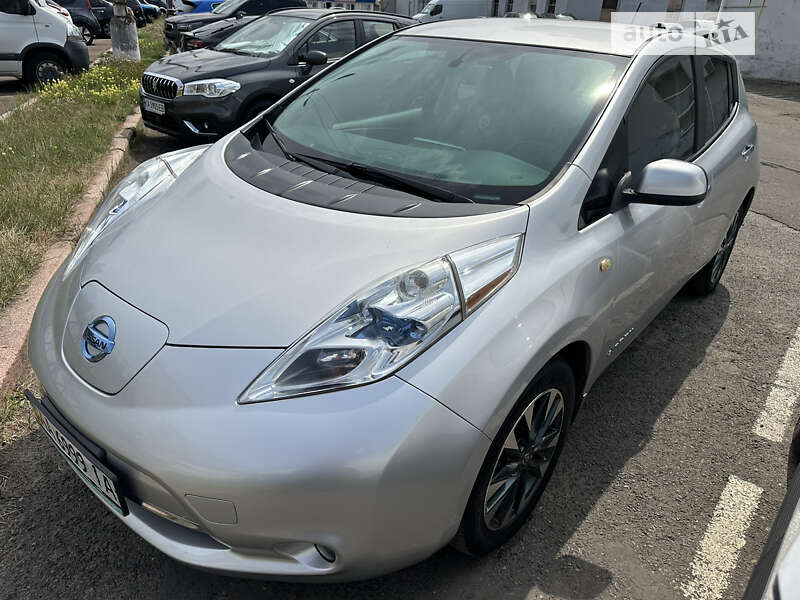 2014 nissan leaf