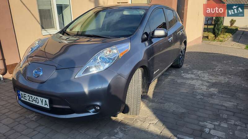 2014 nissan leaf