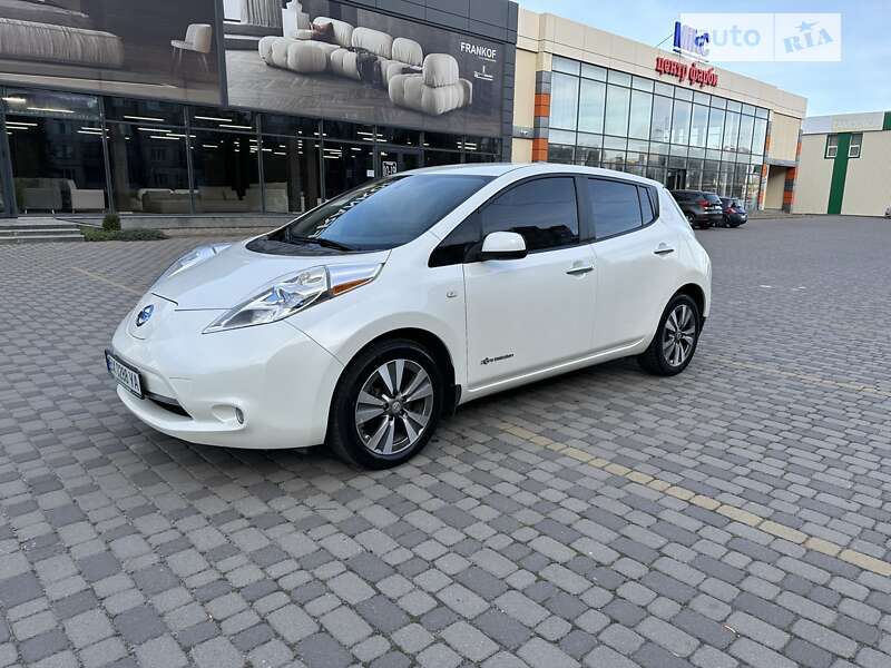 2015 nissan leaf