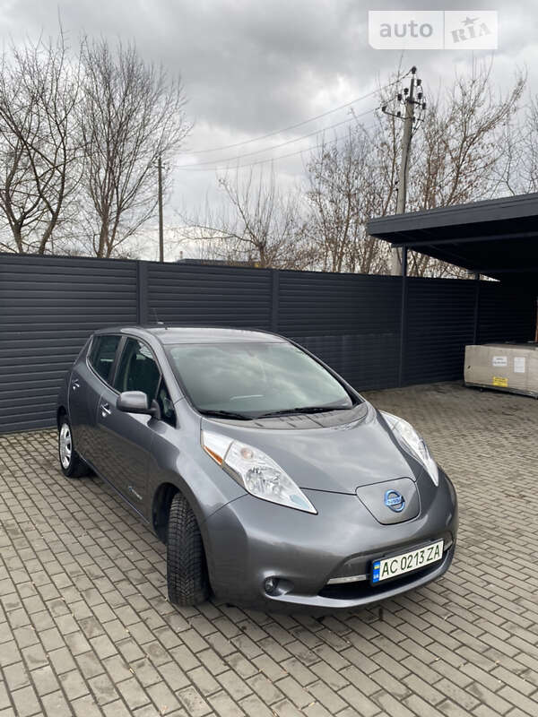 2015 nissan leaf