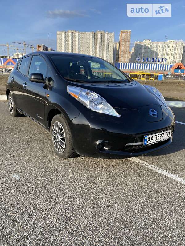 2016 nissan leaf