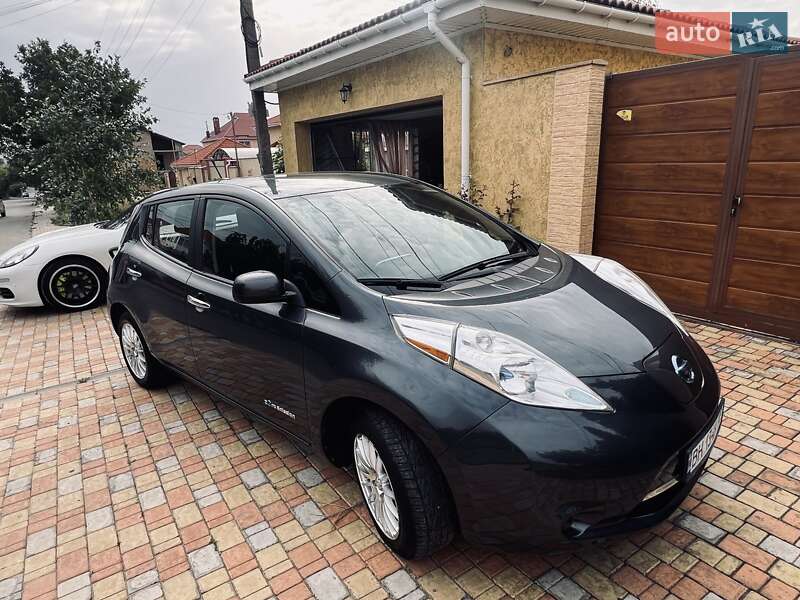 2013 nissan leaf