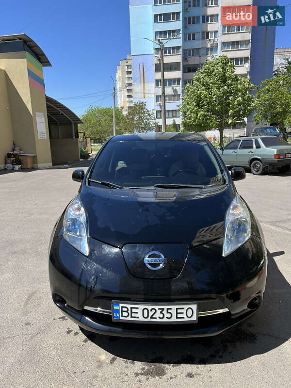 2014 nissan leaf
