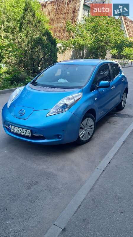 2015 nissan leaf
