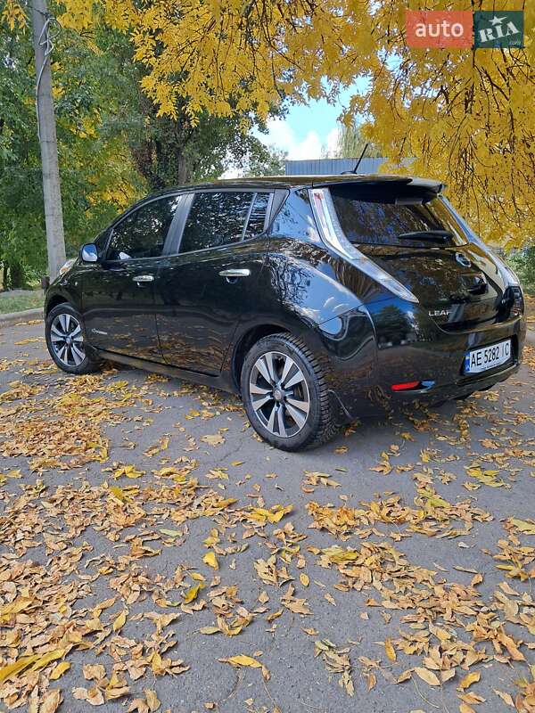 2014 nissan leaf
