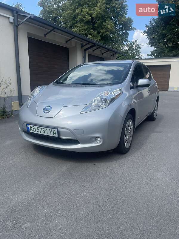 2014 nissan leaf