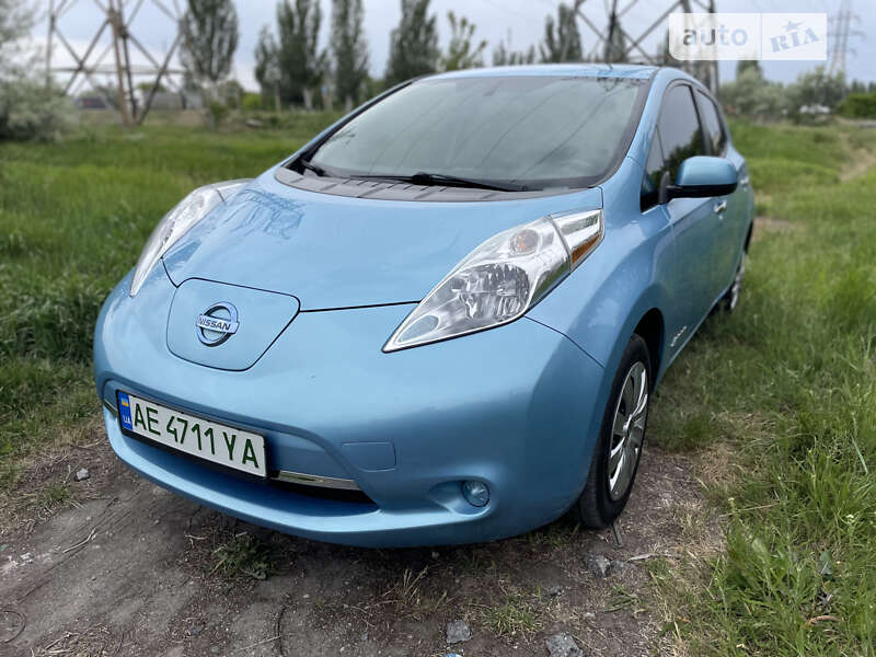 2014 nissan leaf