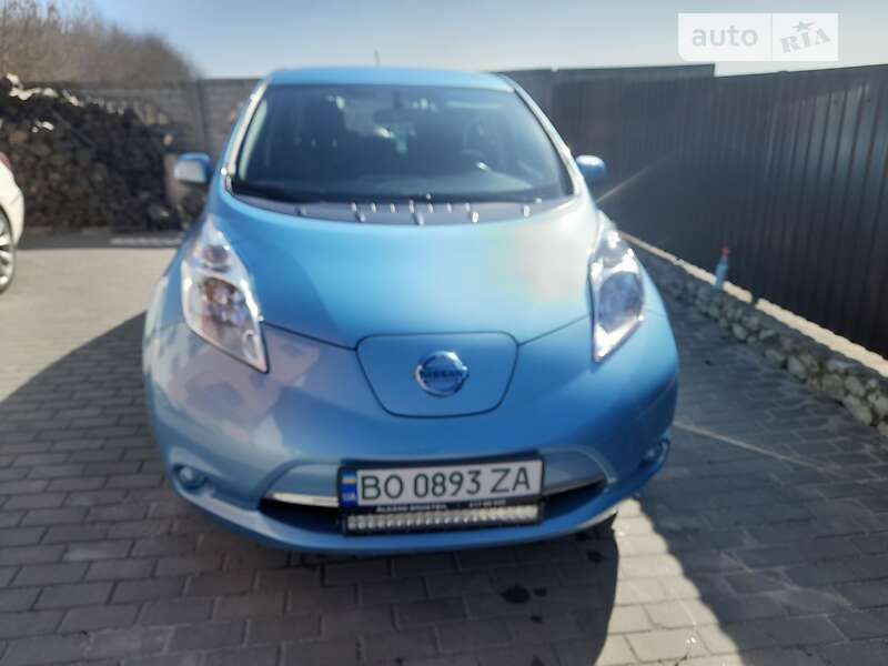 2014 nissan leaf