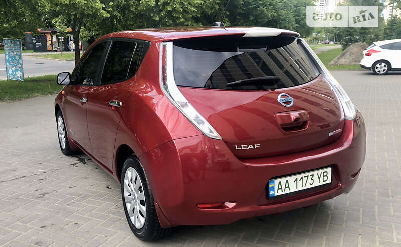 2015 nissan leaf