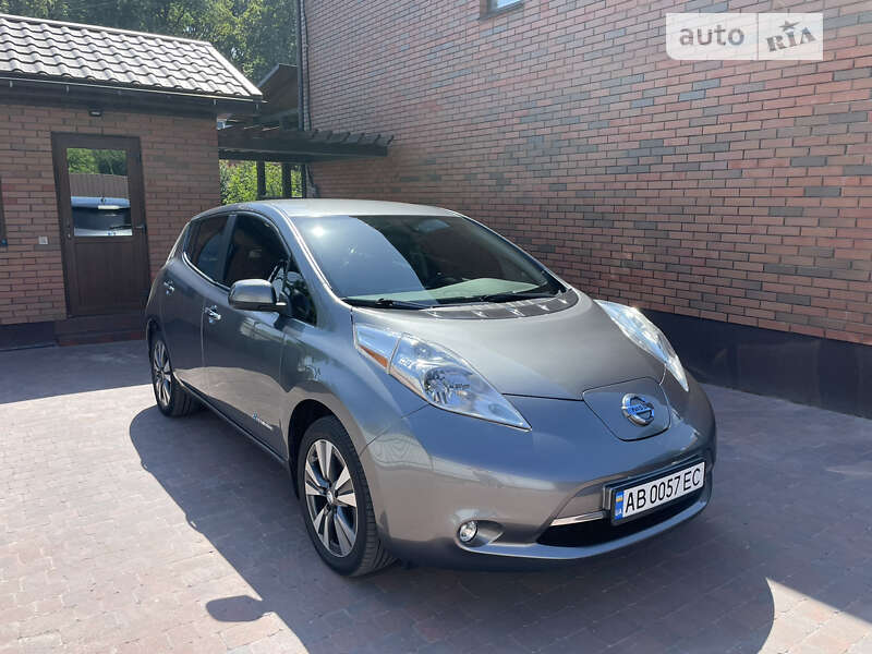 2014 nissan leaf