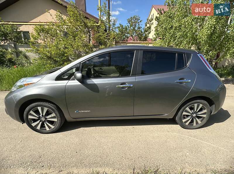 2015 nissan leaf