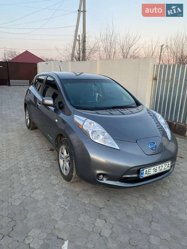 2015 nissan leaf