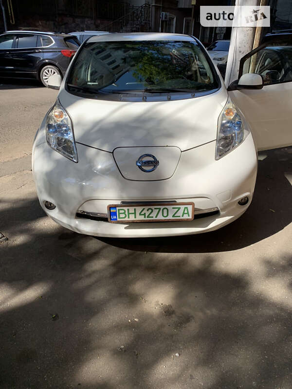 2015 nissan leaf