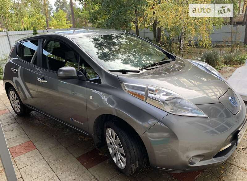 2015 nissan leaf