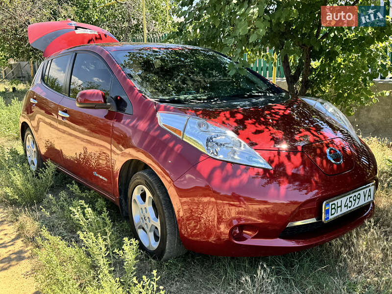 2015 nissan leaf