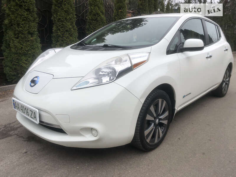 2015 nissan leaf