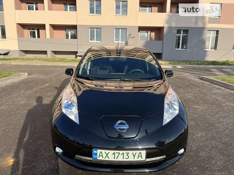 2016 nissan leaf