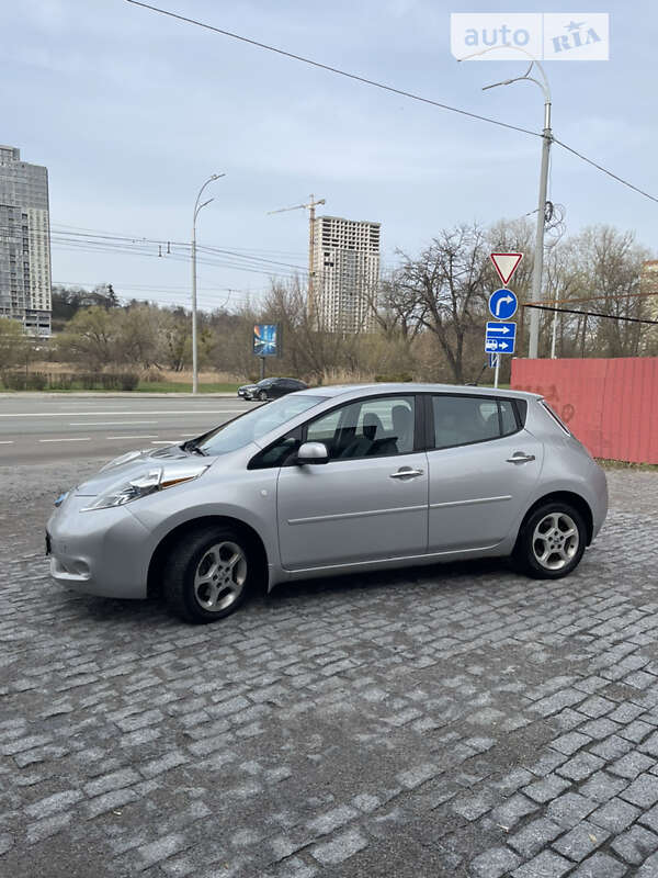 2013 nissan leaf