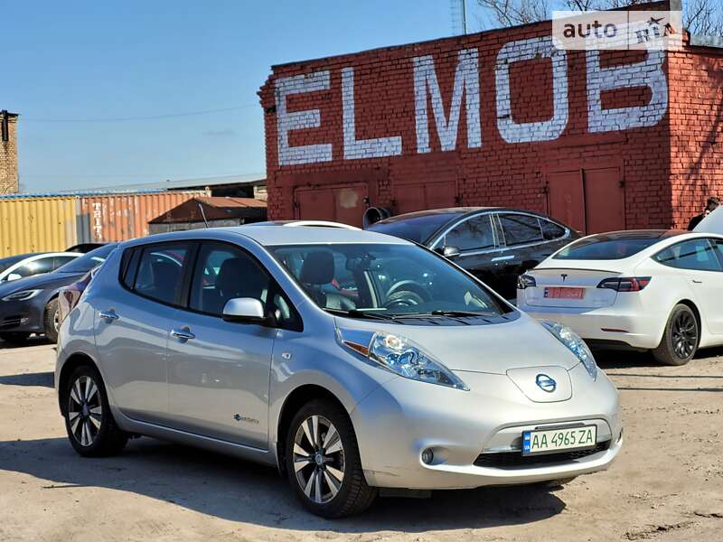 2014 nissan leaf