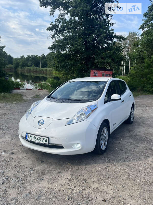 2015 nissan leaf