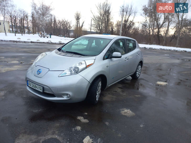 2014 nissan leaf