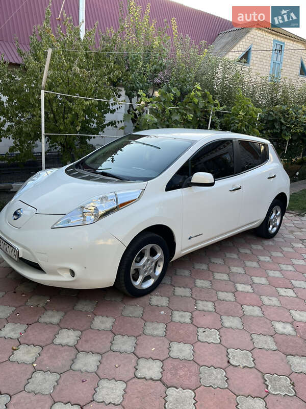 2014 nissan leaf