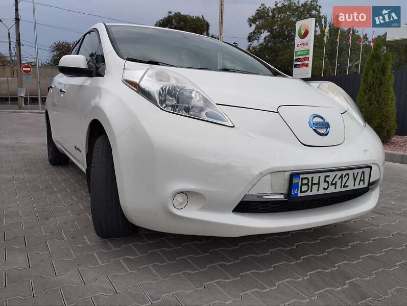 2014 nissan leaf