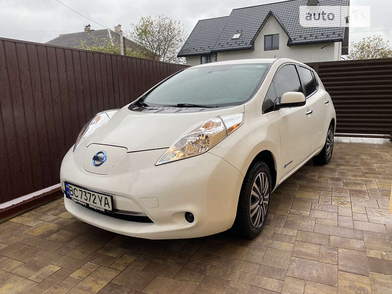 2015 nissan leaf