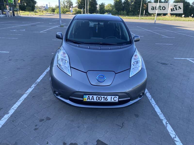 2015 nissan leaf
