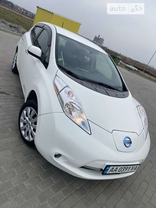 2015 nissan leaf