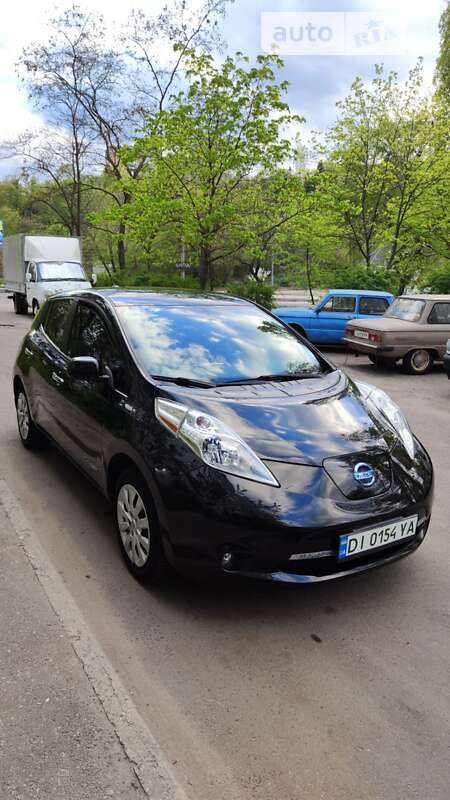 2015 nissan leaf