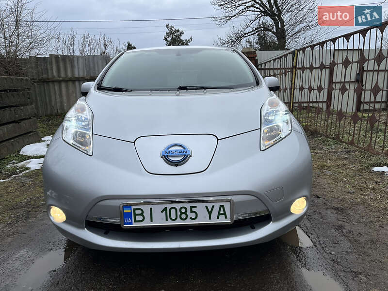 2015 nissan leaf