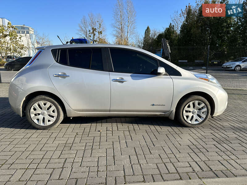 2013 nissan leaf