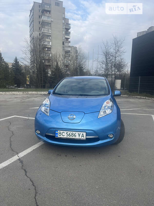 2014 nissan leaf