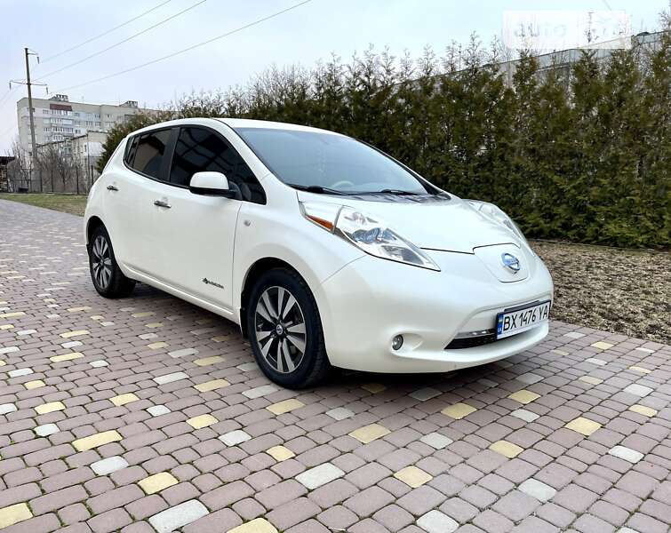 2015 nissan leaf
