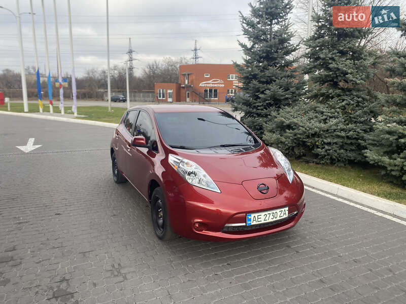 2014 nissan leaf