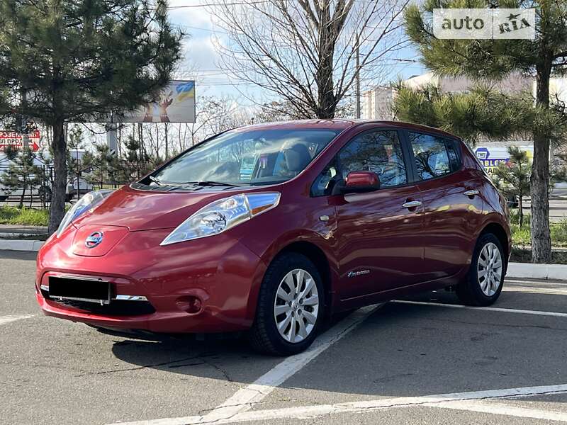 2014 nissan leaf