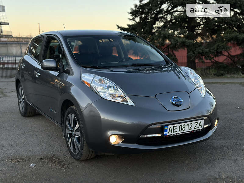 2014 nissan leaf