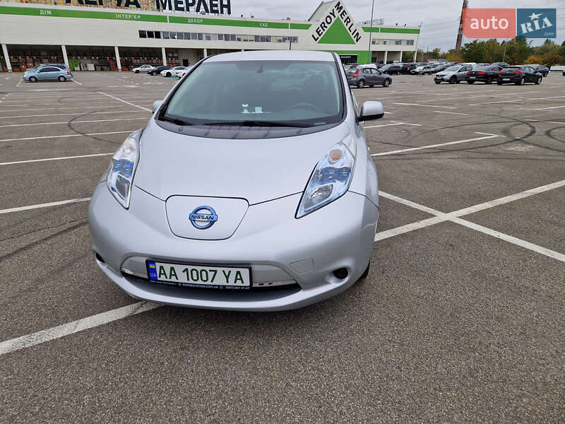 2014 nissan leaf