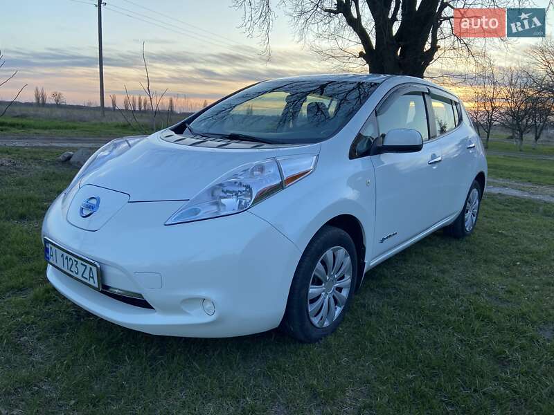 2014 nissan leaf