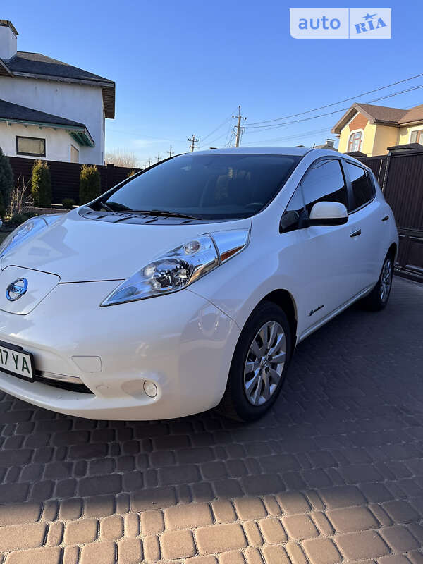 2014 nissan leaf
