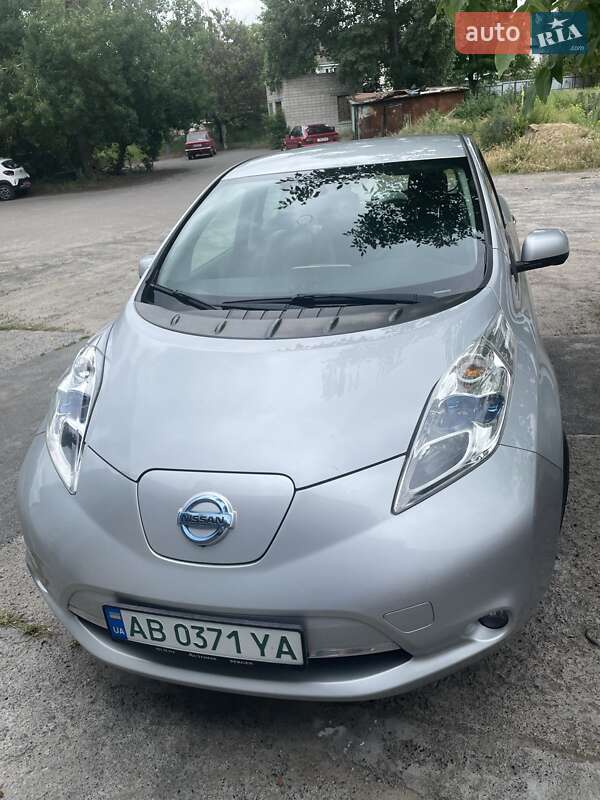 2014 nissan leaf