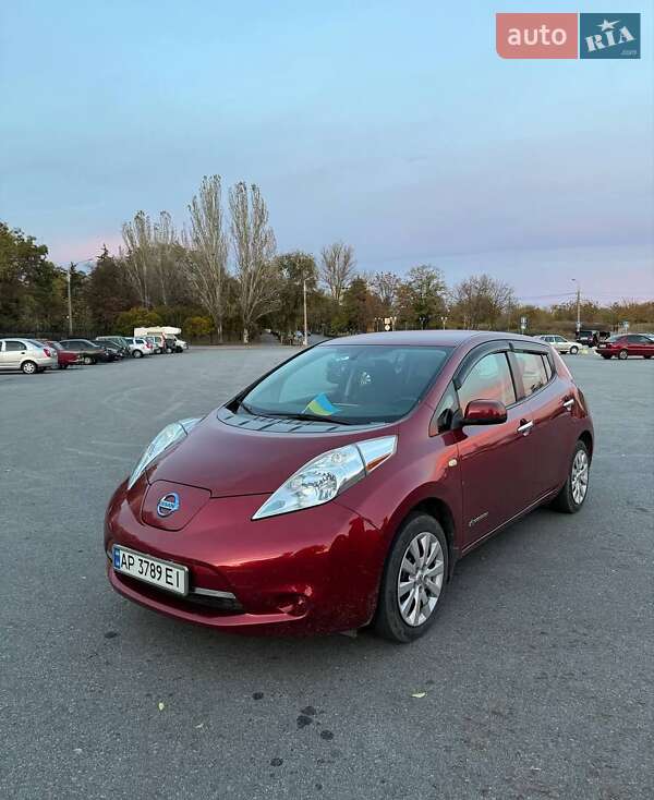 2014 nissan leaf