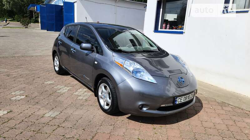 2014 nissan leaf