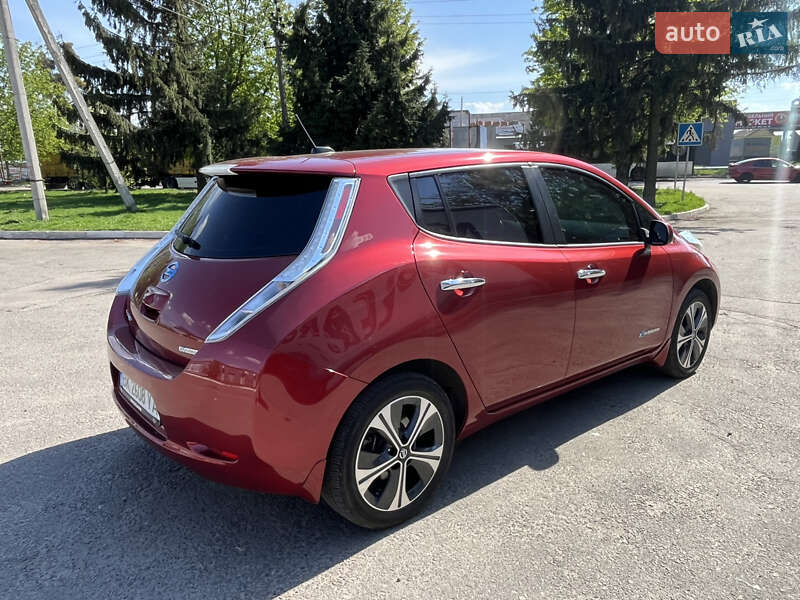 2014 nissan leaf