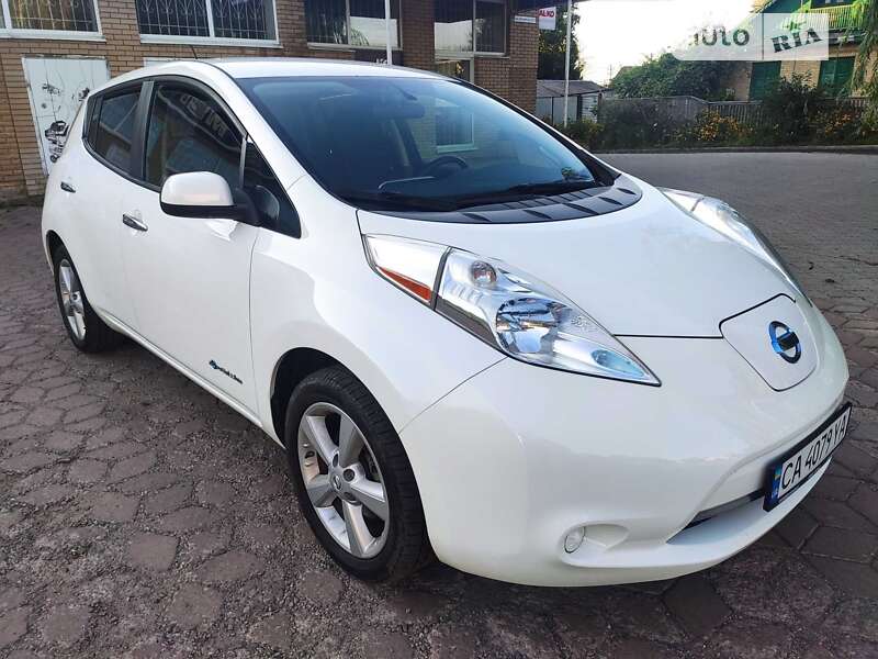 2014 nissan leaf